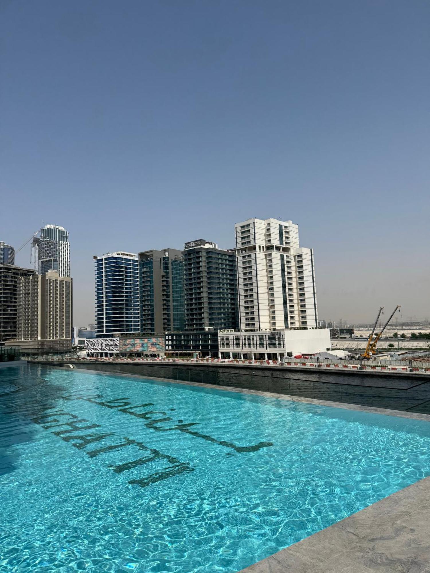 Lux Business Bay With Jacuzzi & Canal View Apartment *