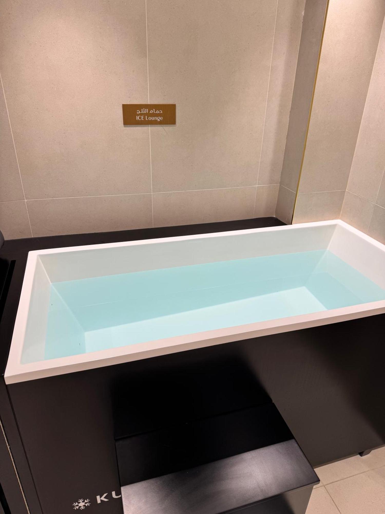 Lux Business Bay With Jacuzzi & Canal View * Dubai