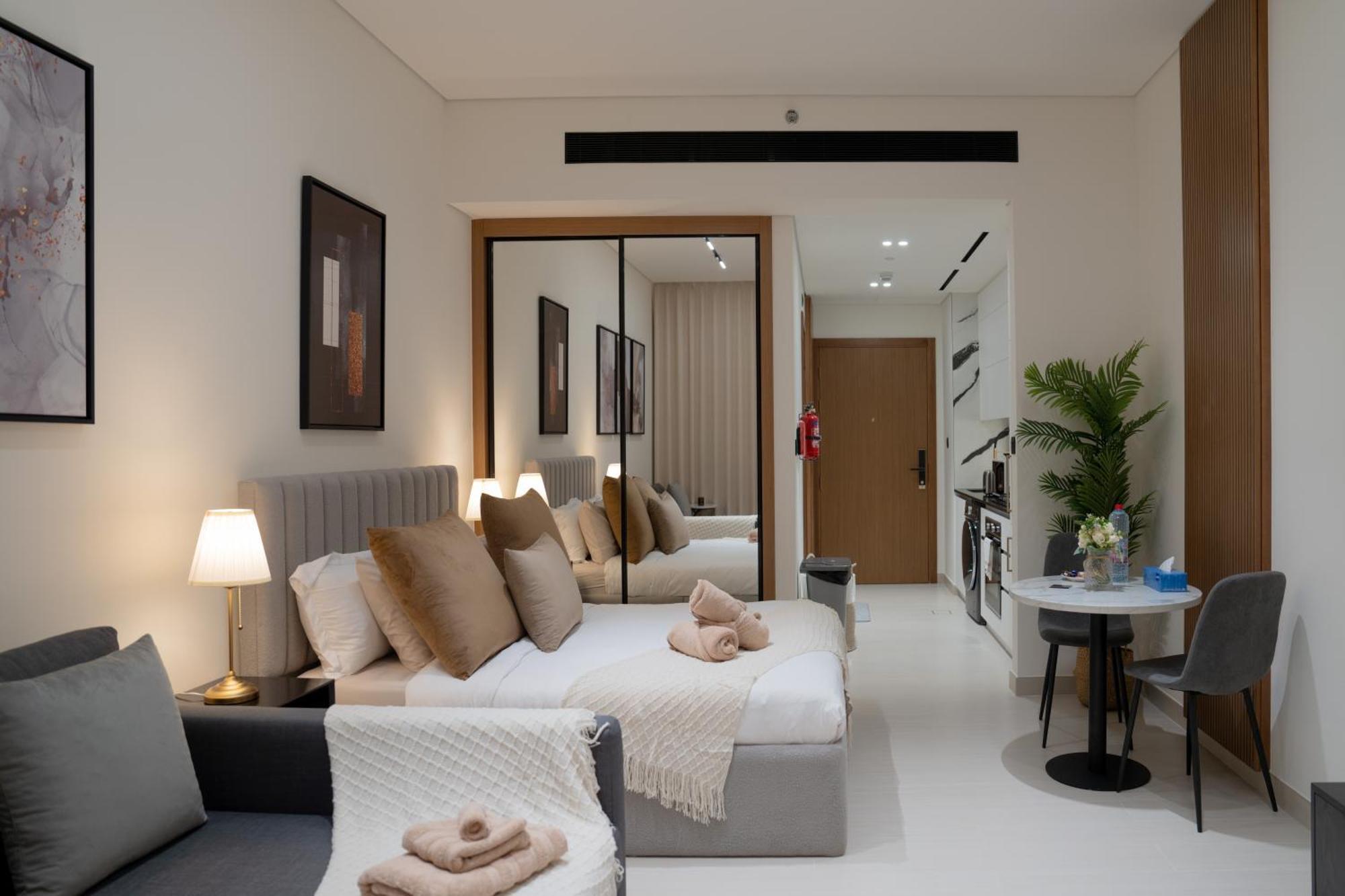 Lux Business Bay With Jacuzzi & Canal View *