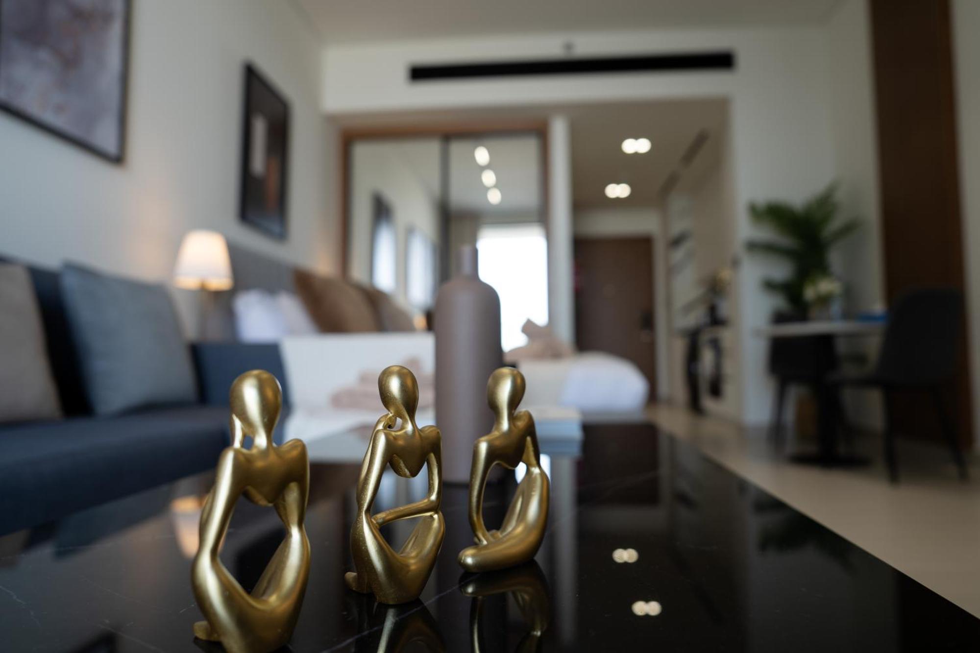 Apartment Lux Business Bay With Jacuzzi & Canal View Dubai