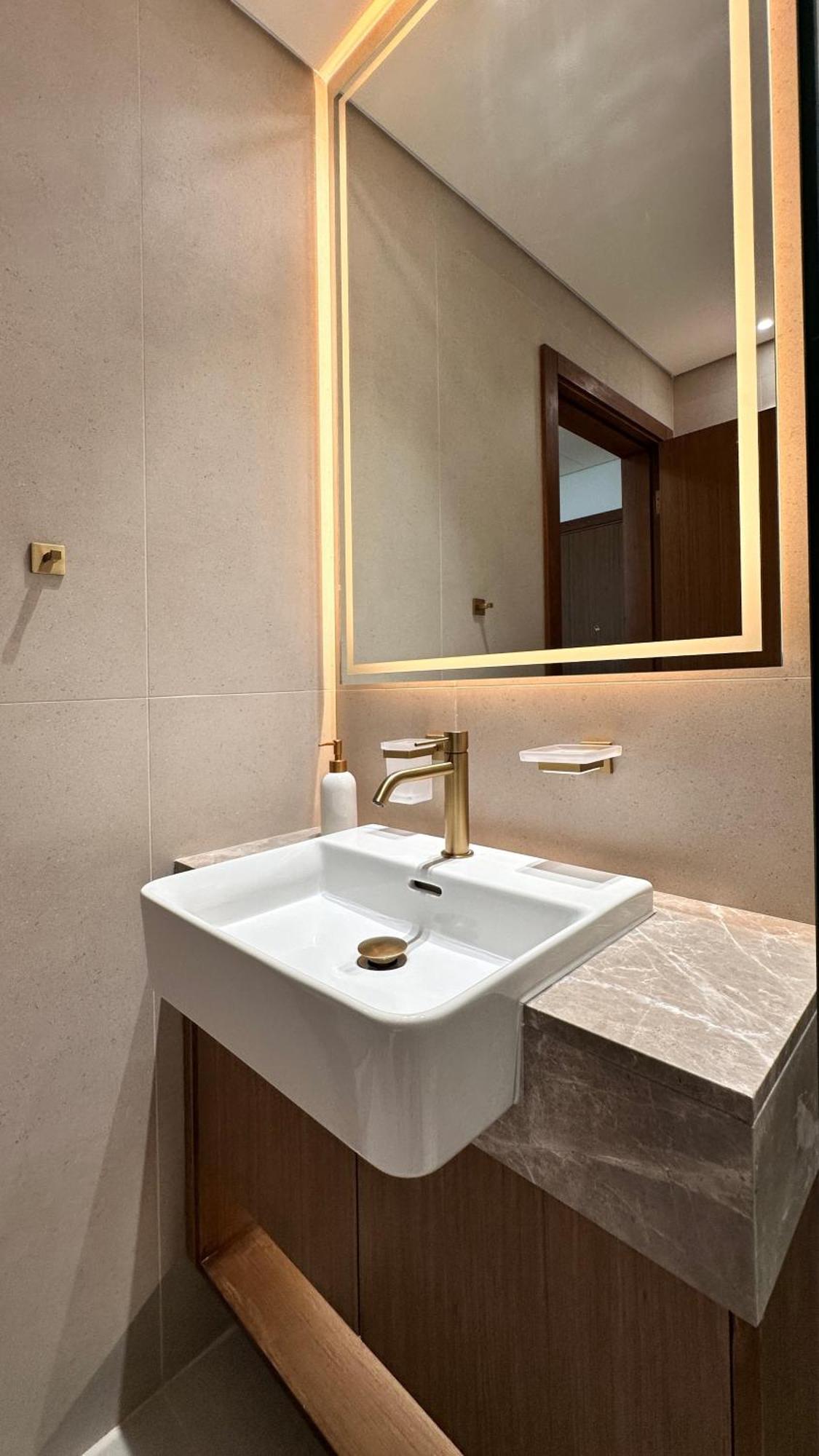 Apartment Lux Business Bay With Jacuzzi & Canal View *