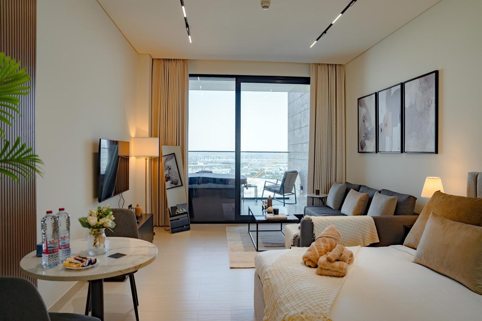 Apartment Lux Business Bay With Jacuzzi & Canal View